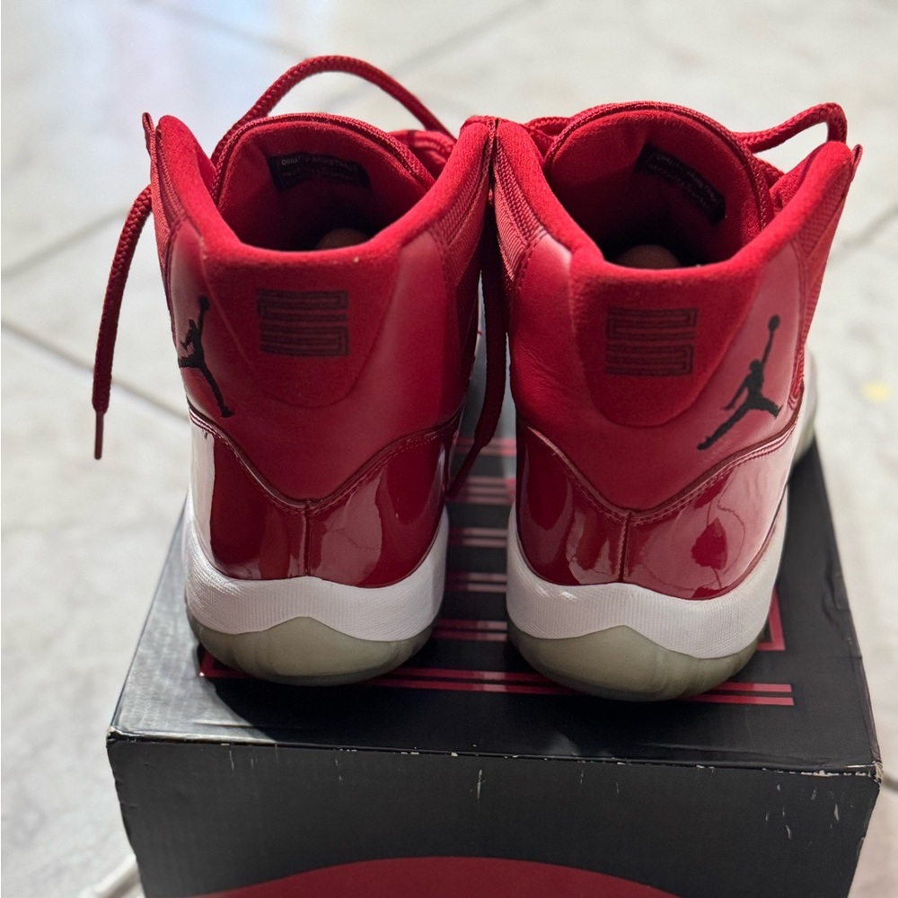 Gym Red 11s - Picture 3 of 4